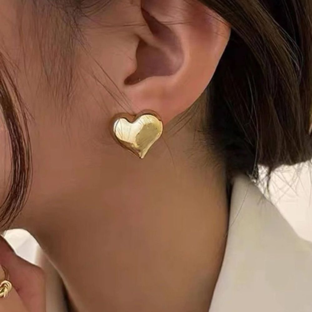 3for$20 NEW Heart Stud Earrings